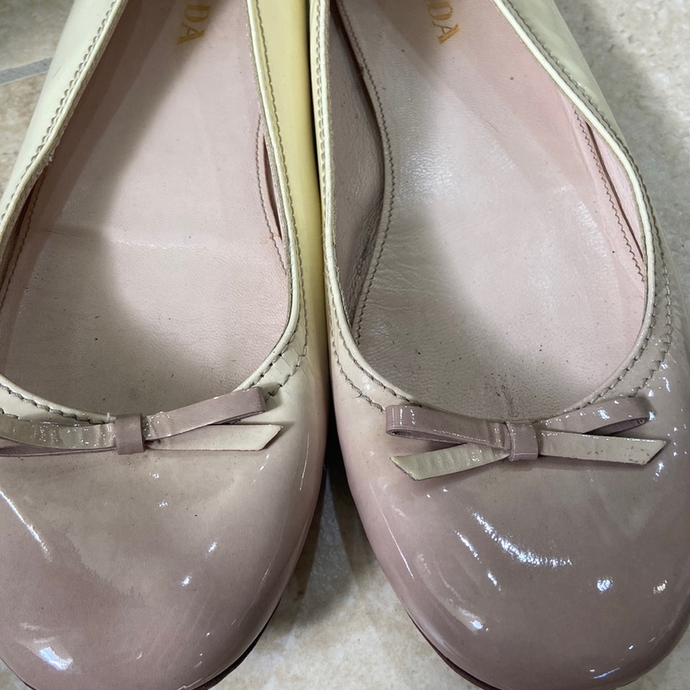 Prada two tone Patent Leather Bow Ballet/good shape Size 8